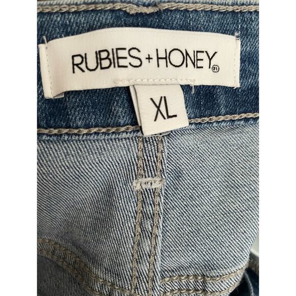 Rubies and Honey Star Spangled cuffed womens high waisted  jean shorts size XL - Picture 4 of 4